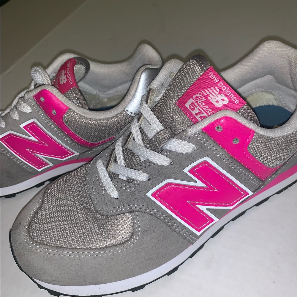 Nike New Balance size 4